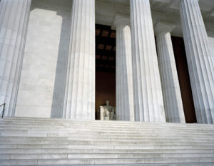 Lincoln Memorial, 2008-12, 94.2 x 121.1 cm.